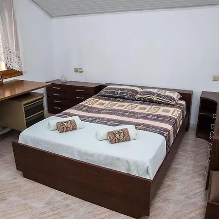 Apartamento Pleiades #2 Vrasná